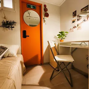 Guest house Oreum Myeongdong - Female Only
